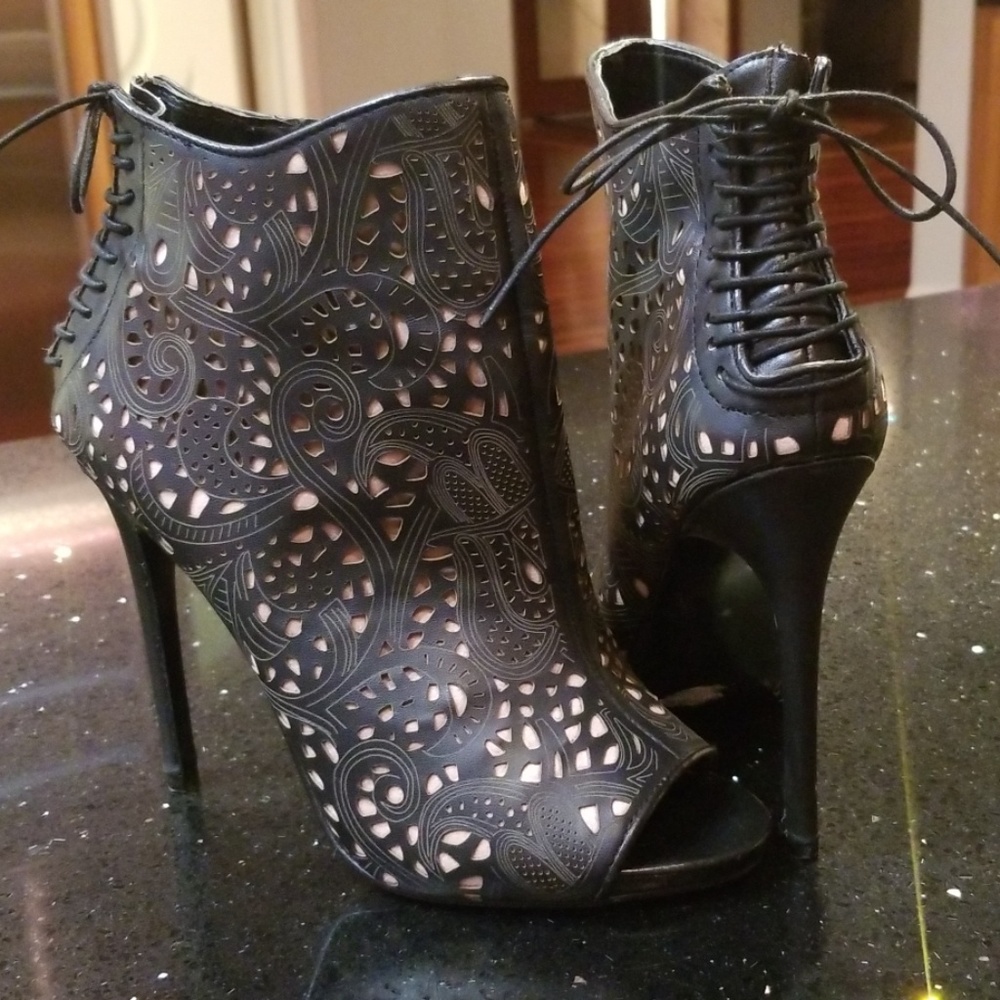 Steve Madden Peep Toe Bootie